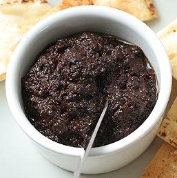 Bacon og brokkoli med tapenade